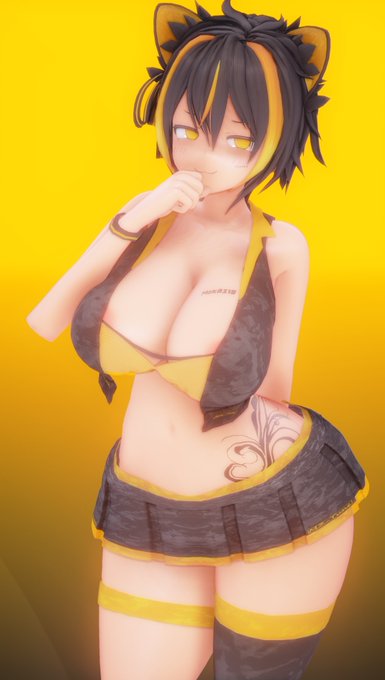 …そんな見つめてどうしたにゃ?(うわぁ～…ボクの事見てズボンの上から見ても分かる位チンポガチガチにしてるぅ…) 