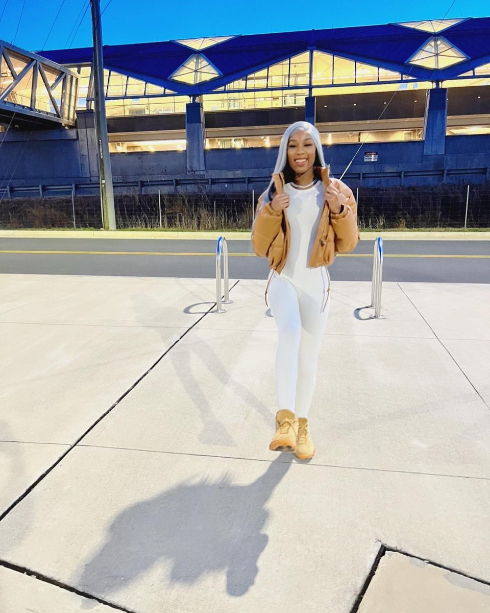 Anaya Perry tweet media