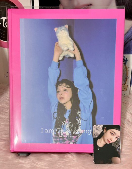 wts lfb ph twice (helping a friend)

 ໑ Yes I am Chaeyoung PB ໑
 💗{ neon pink ver } w/ free dahyun sg 2023 jypshop pob!
     
 ₱950 🎀

— onhand !
— mint condi
— payo/3days dop

reply/dm ^^
🛻 fe/ggx
📍 Mnl

# yiac photobook yia
