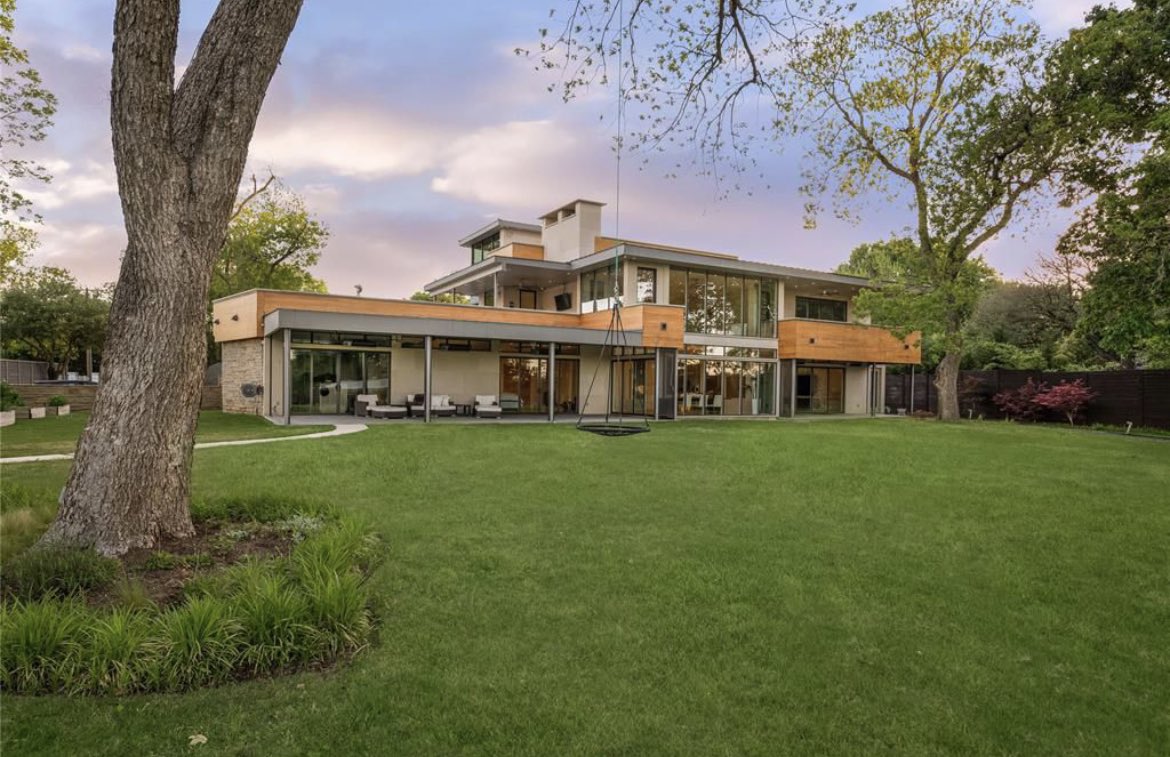 InsaneEstate's tweet photo. Dallas, TX. 5 bedrooms and 8 bathrooms on 3.64 acres listed for $15,795,000. https://t.co/FsAbgBvr4k