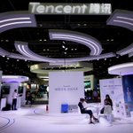 Tencent shares jump over 3 percent after Chinese regulators approve new games: Tencent Holdings' shares rose more than 3 percent on Friday after Chinese regulators approved mobile games published by the firm… #ImpeachTrump #Phigros #Pigeon_Games 
Original: cahulaan 