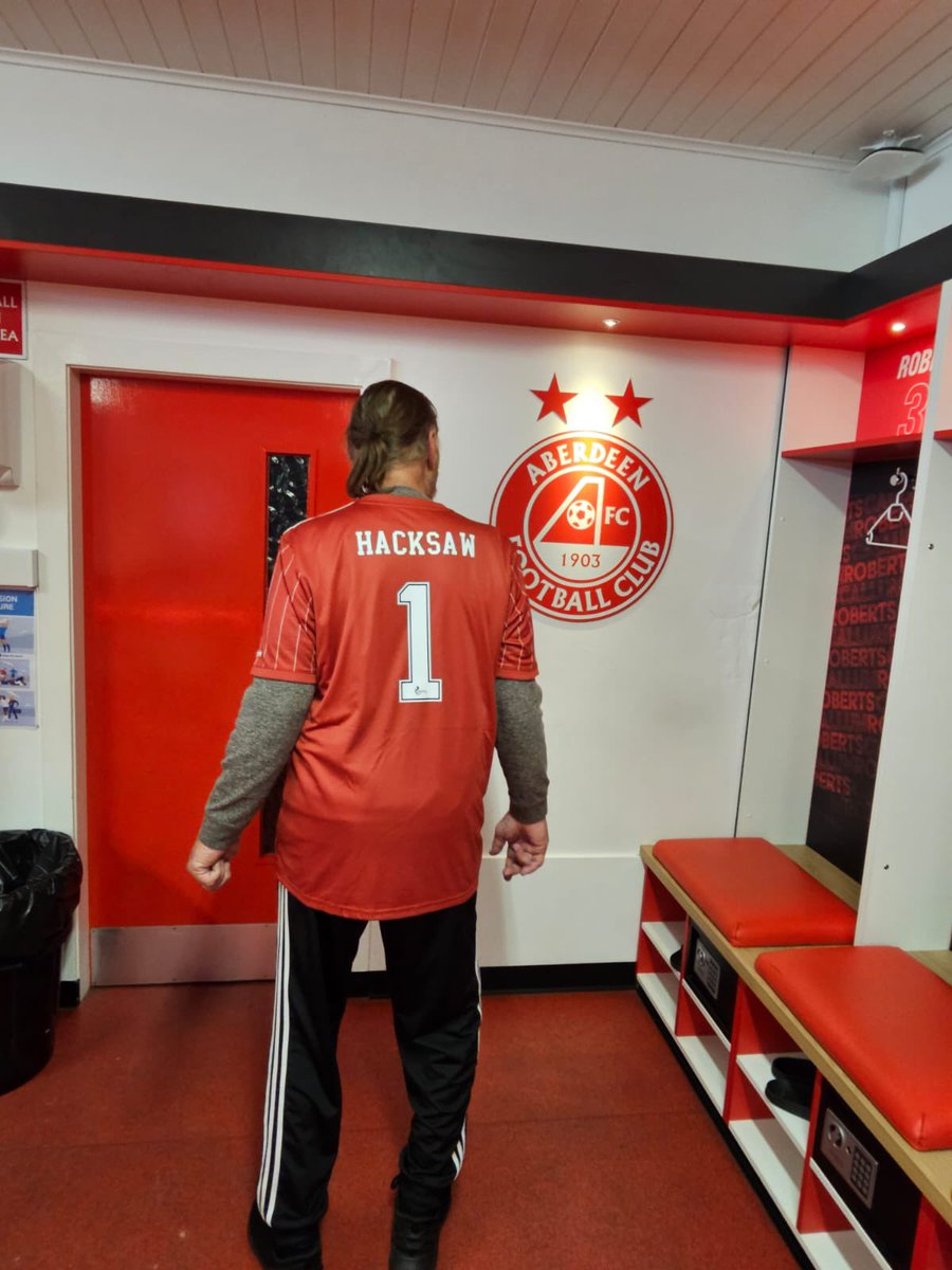 Hacksaw Jim Duggan tweet media