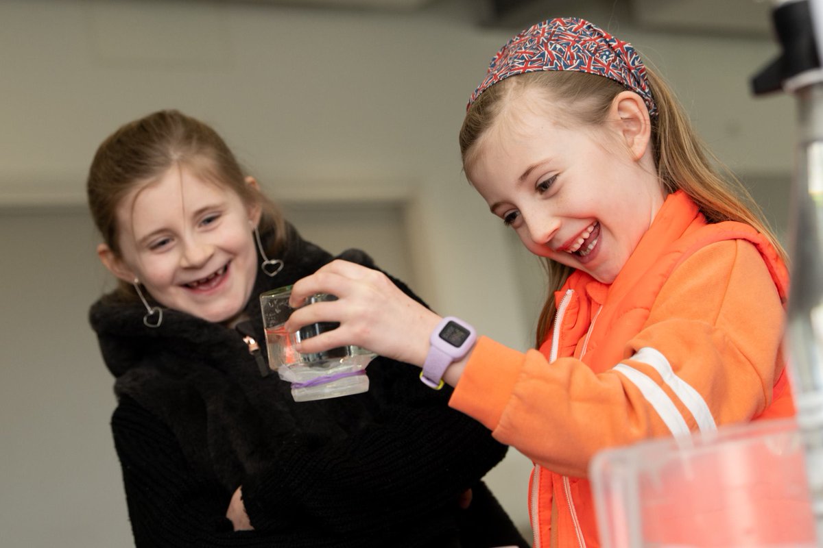 MarieDieboltUoW's tweet photo. Check #WMGoutreach article on how we celebrated British Science Week with @warwickengages
https://t.co/yBAOqBOPsx #SliceofScience https://t.co/MhBqr5teHL