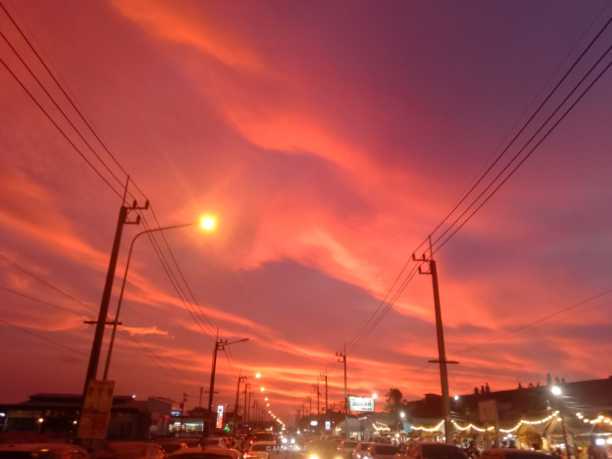 mumlaklak's tweet photo. ' คุณคาดเดาสิ่งใดไ���่ได้หรอก แม้กระทั่งใจของคุณเอง 
______________________________
#มุมเล็กๆ #ท้องฟ้า #คําคมชีวิต 
#คําคม #คําคมความรู้สึก #แคปชั่น #แคปชั่นเด็ด #ข้อคิดดีๆ 

เพจ FB : https://t.co/aUayR66t3I https://t.co/H4kxBfUabx