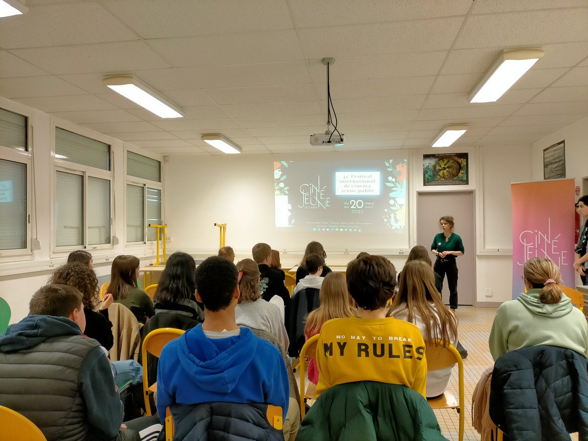 SoissonsCite's tweet photo. Apprendre à être jury, à regarder, à comprendre l'intention d'un film
Objectifs d'une classe de 4e du collège Lamartine : classe jury du festival Ciné Jeune de l'Aisne https://t.co/ltMZsTHHQd