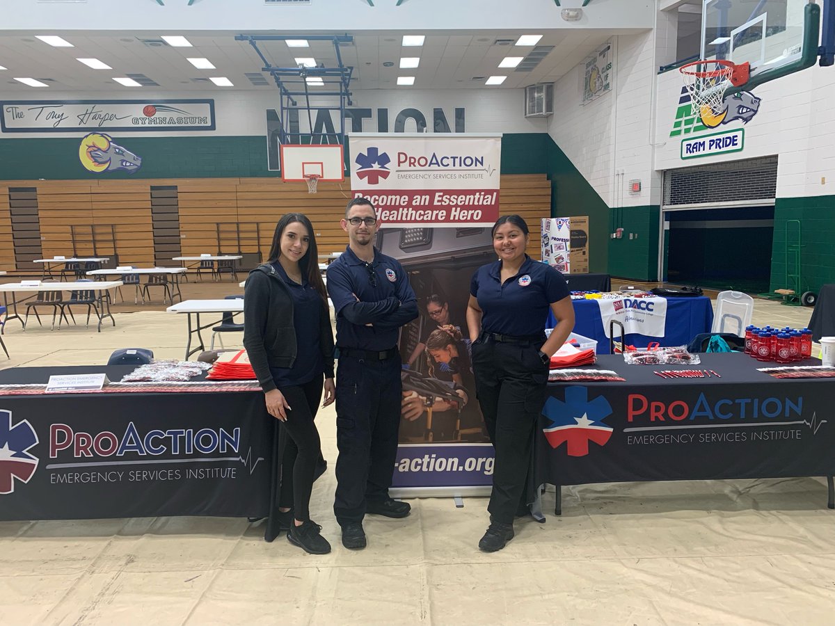 ProActionEMS's tweet photo. Our staff speaks with @MontwoodHigh #students about #EMS career paths.
• Special Events •Ambulance •Emergency Room •EMS Educator
#ProActionEMS #EMStraining#elpaso #elpasostrong #emslife #iamelpaso #texasems #itsallgoodep https://t.co/FmXYLj13km