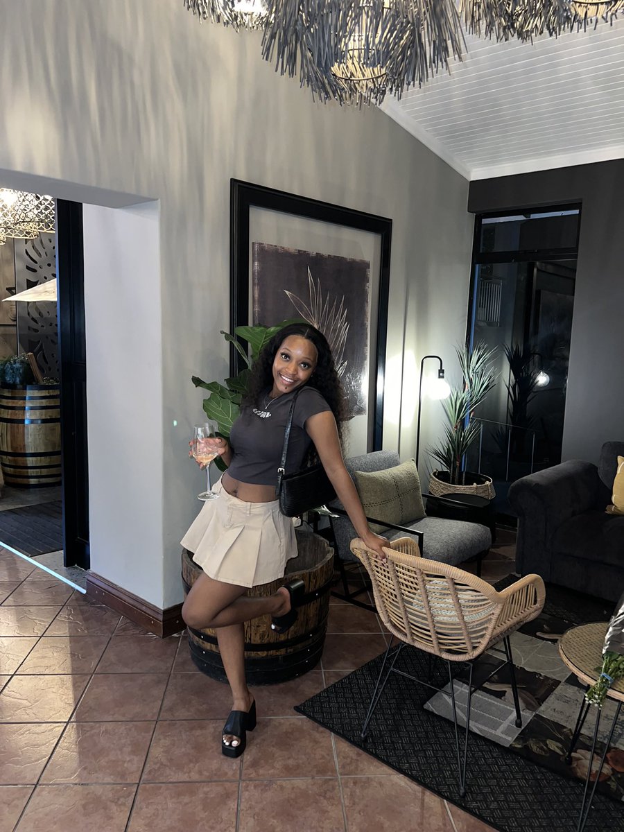sihle_m🦋 tweet media