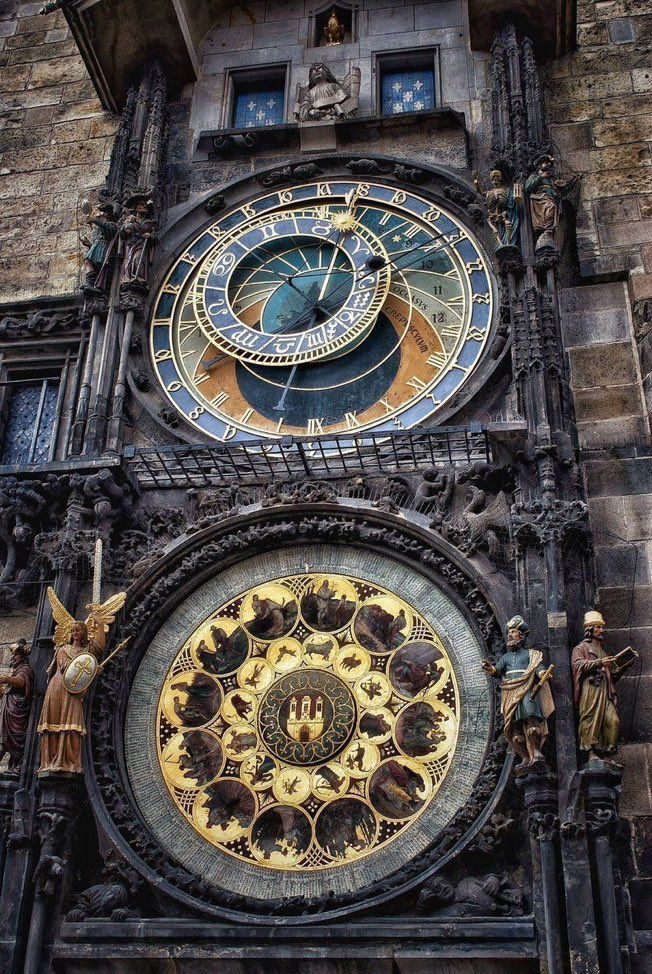 idarkslate's tweet photo. The Prague Astronomical Clock https://t.co/Z3GF3KktWL