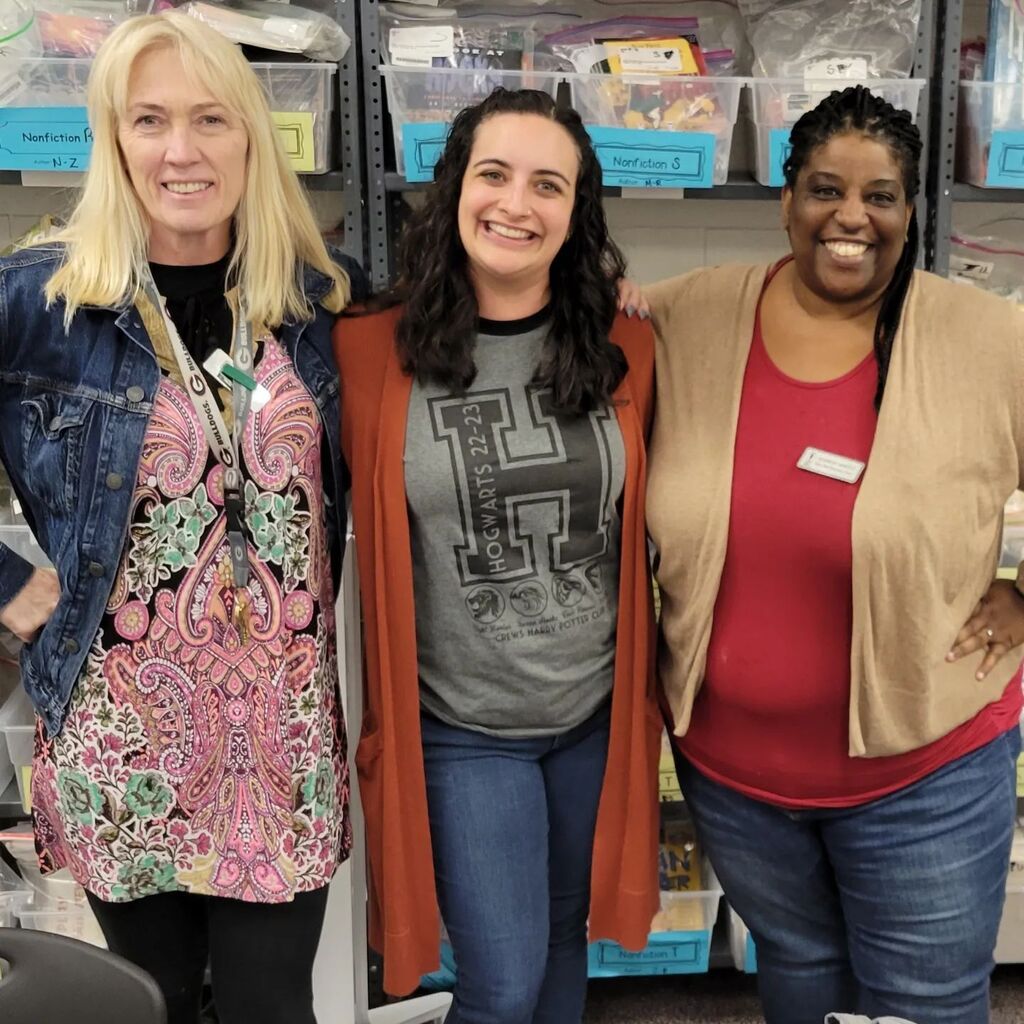 Gwin Oaks Reads tweet media