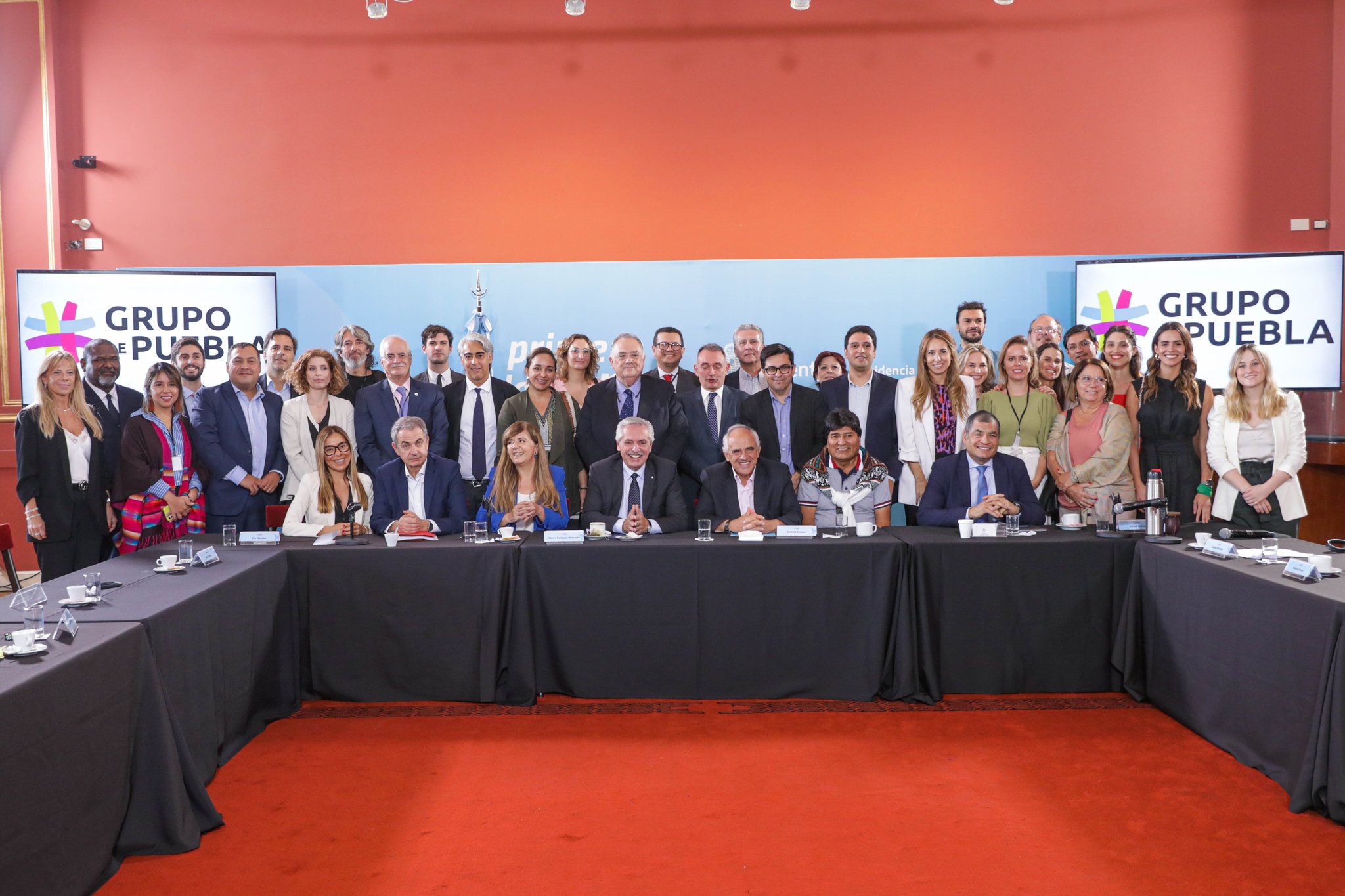 Frw1JBdX0AAvCVB?format=jpg&name=large