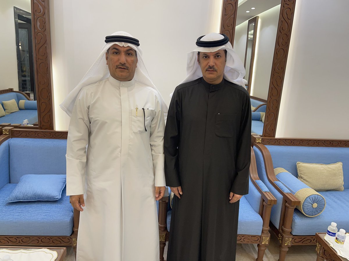 اشكر  الشيخ فهد فلاح بن جامع 

 من خلال التوجيهات والنصح 
لخوض الانتخابات القادمة مع قائمة جمعية المعلمين الكويتية

اخوكم 
الدكتور عدنان ناصر الطواري

#جمعية_المعلمين_الكويتية