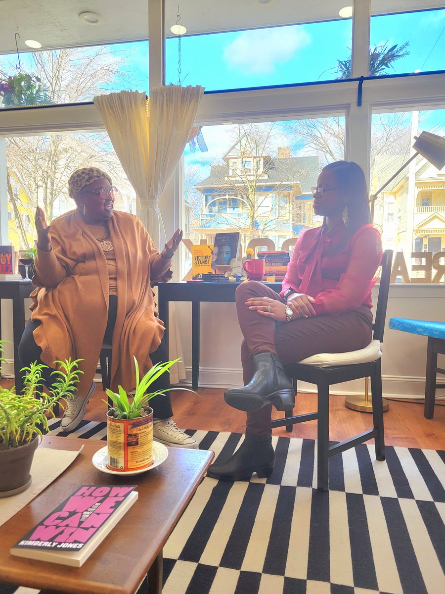 Im so honored to discuss my <a href="/ucpress/">University of California Press (is on Bluesky)</a> book #InvisibleMothers to a room full of people interested in maternal incarceration. 📚 Thank you to <a href="/PF_BooksandMore/">Possible Futures</a> for hosting this event &amp; a special thanks to Babz Rawls-Ivy <a href="/lovebabz/">lovebabz</a> for joining me !!