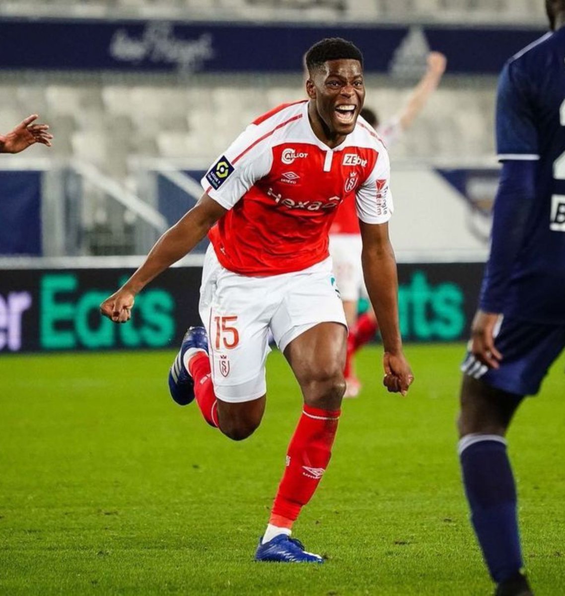 ⚽ Le joueur zimbabwéen du stade de Reims Marshall Munetsi reverse entre 10 et 20 % de son salaire à sa fondation qui prend en charge la scolarité de 60 enfants âgés de 14 à 15 ans, dans deux lycées à Harare, la capitale du Zimbabwe ! (Le Parisien)  🙌

📸 Marshall Nyasha
