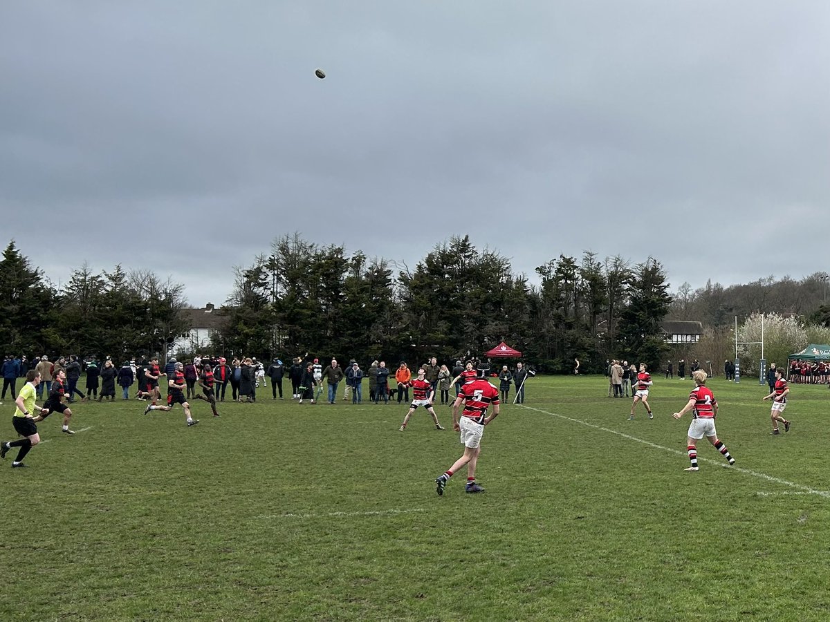 GiggSport's tweet photo. Some great Rugby Sevens played by our 1st team at Rosslyn Park, unlucky to miss out on a win against Marlborough College, with a cruel try in the last minute after leading 19-17. Well done boys, especially the U6th who were playing their last rugby for @giggschool. https://t.co/uC5jZxXMD3