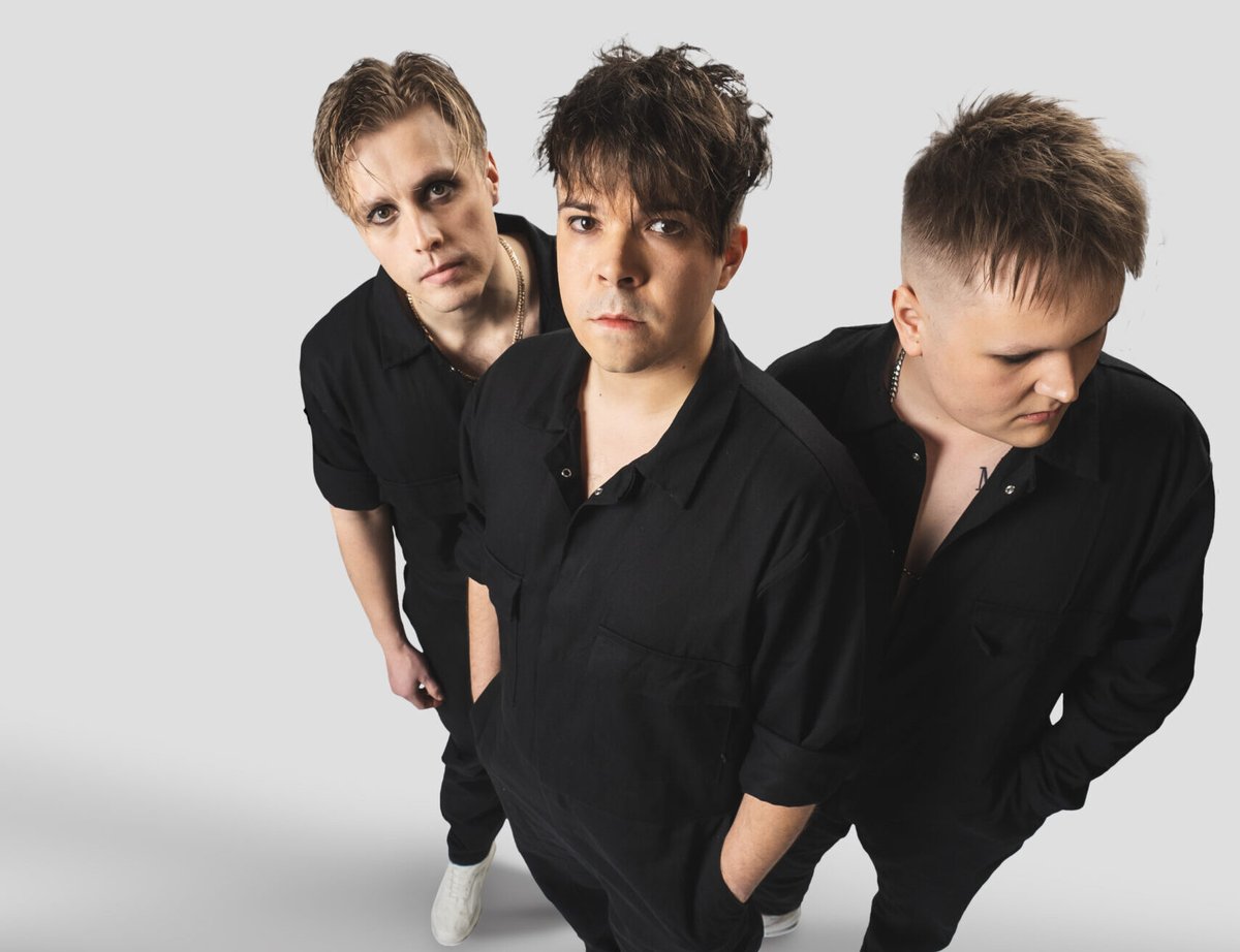 Distorted_Mag's tweet photo. Watch a new music video from Finnish pop-punk crew Rock Band From Hell here on Distorted Sound! @LuovaPR https://t.co/chEOLqA8km https://t.co/mWMZLZuTqu