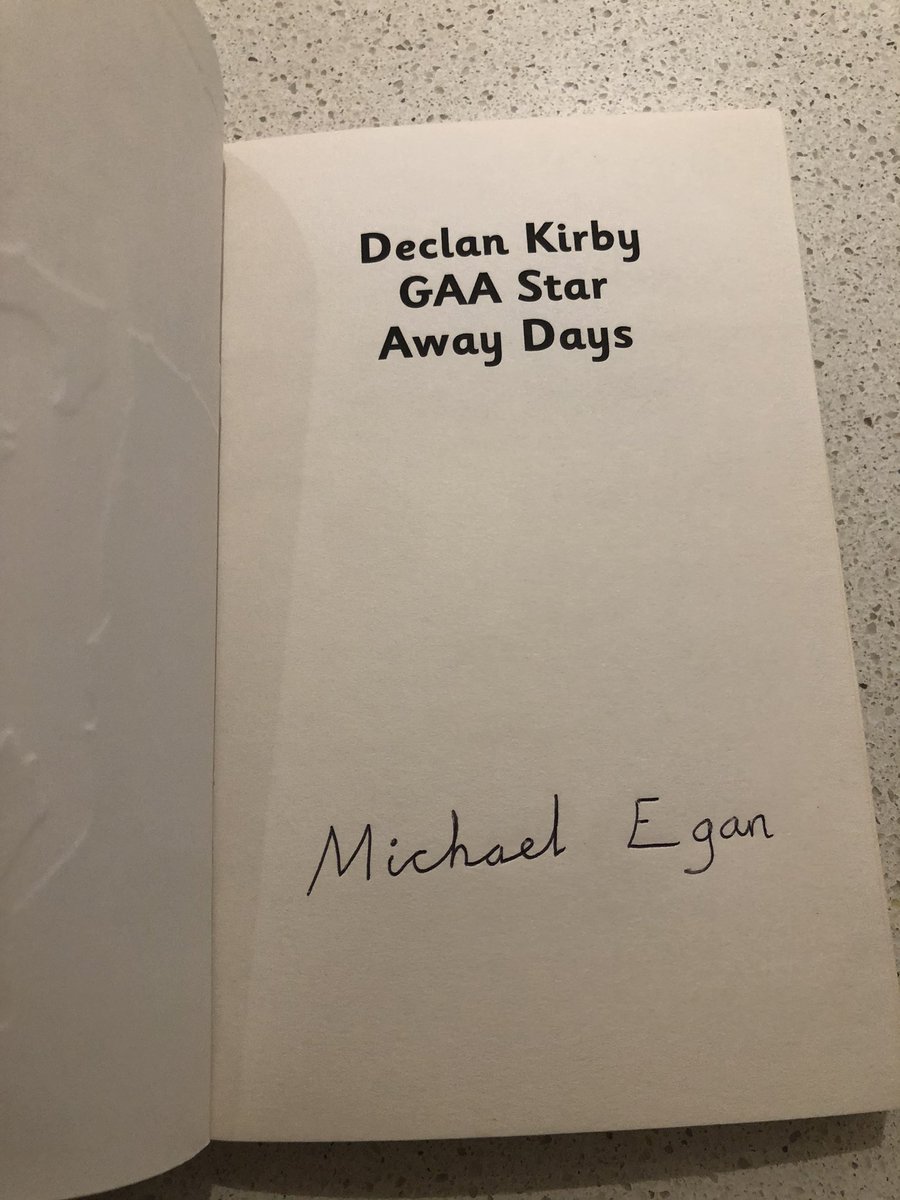 Thanks to Michael Egan author of @Dkirbygaastar for the two signed books for @ScoilMochua. They will be popular books tomorrow <a href="/CelbridgeGAA/">CillDroichidCLG</a> <a href="/cumannchilldara/">Cumann na mBunscol Chill Dara</a> <a href="/rosgaaschools/">Cumann na mBunscol Ros Comáin</a> <a href="/KECtweet/">Kildare ESC</a>