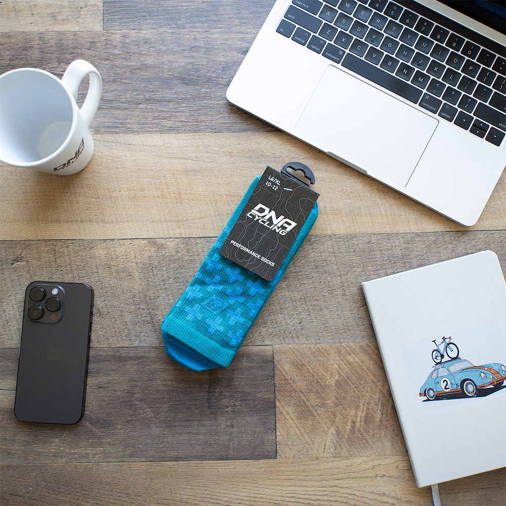 dnacycling's tweet image. For the DNA Cycling Sock of the Month Club, we teamed up with @threadandspoke to help us design this month's sock. From now until the month's end, fir...
#dnacycling #threadandspoke #sockdoping #sockofthemonth #sotm #sockofthemonthclub #cyclingsocks #kitoftheday #cyclist #cycling