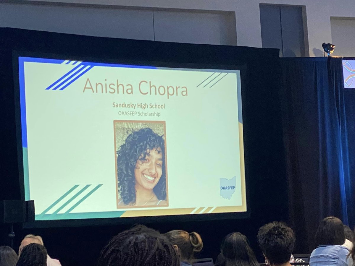 CharuChopra12's tweet image. Congratulations to Anisha and Reilly for earning scholarships from the Ohio Association of Administrators of State and Federal Education Programs. 4 students were selected all over Ohio, and 2 are from Sandusky High School 😊. Thank you @oaasfep #BlueStreakPride 💙@gobluestreaks