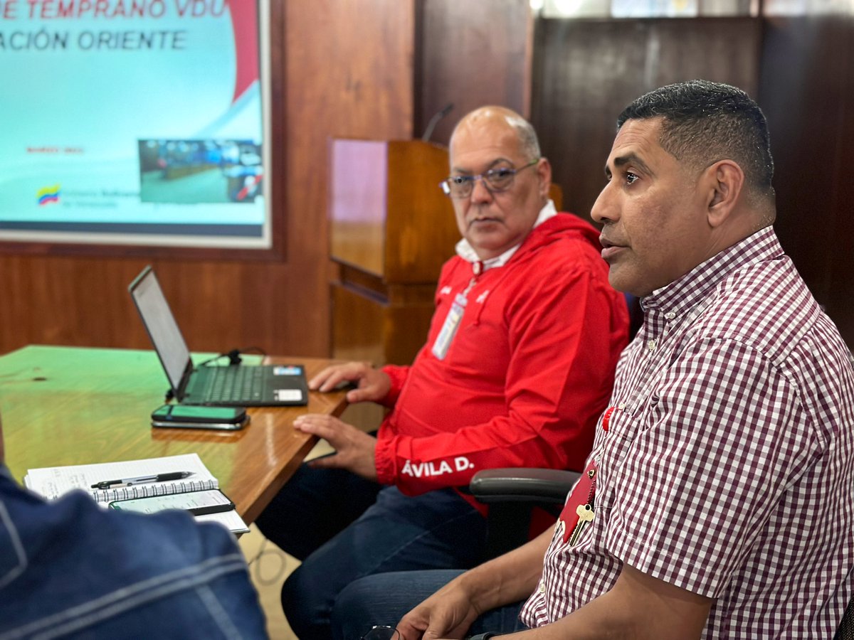 douglasavila644's tweet photo. Desde #PDVSA Refinación Oriente sostenemos reunión de seguimiento con equipo de trabajo. Seguimos produciendo y venciendo. 🇻🇪🏭

@TellecheaRuiz @PDVSARefinacion @PDVSA https://t.co/yAxRfjNKJt