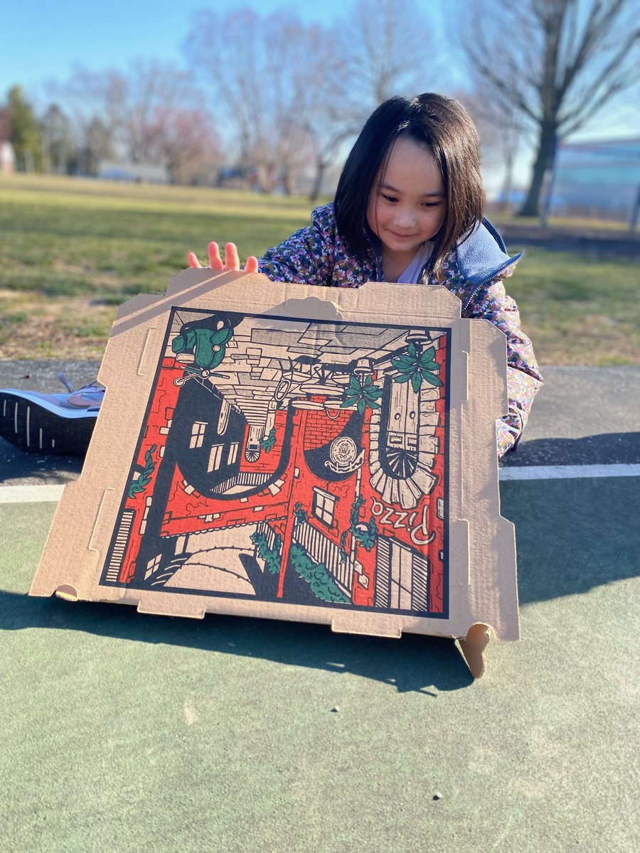 Mr_Esbenshade's tweet photo. Highland 3rd graders had their own PIZZA DAY! They participated in many #meaningfulmoments from a STEM Challenge to building pizza fractions, and even making their own pizzas! 🍕 #MountaineerMoments @GoMounts https://t.co/WW0r3i0fDU