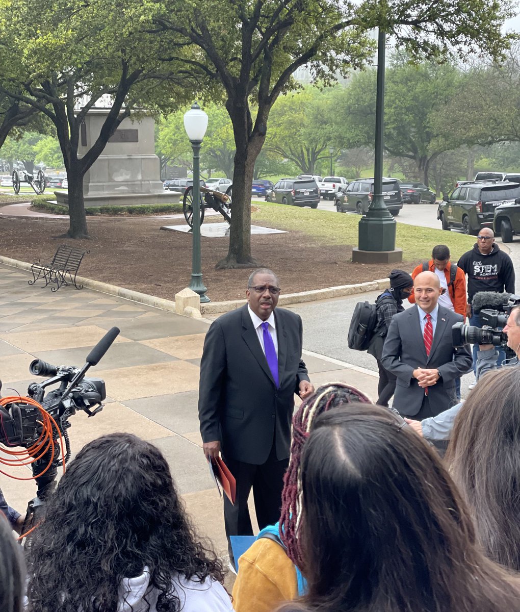 Early Matters TX tweet media