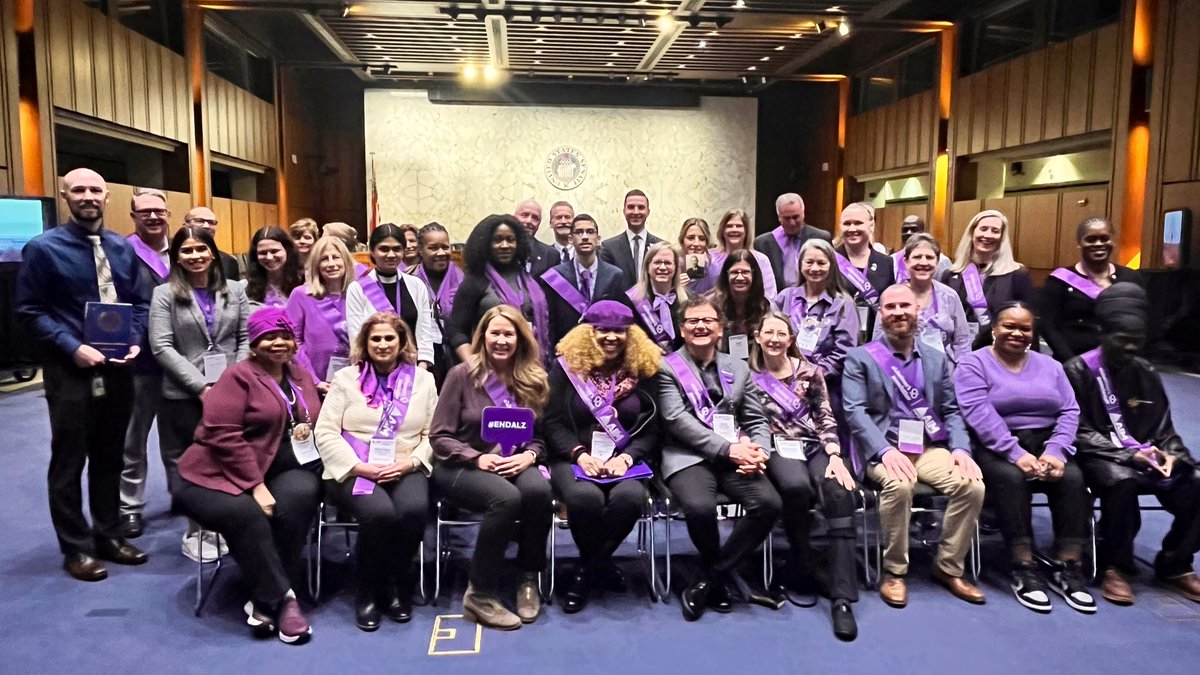 NYSALZ's tweet photo. New Yorkers know how to show up! Thank you to Jake from @SenGillibrand’s office for taking the time to listen to our advocates. We hope you will fight to ensure full access to FDA-approved treatments because all those living with Alzheimer’s deserve more time. #ENDALZ @ALZIMPACT https://t.co/wRk7AbGqaq