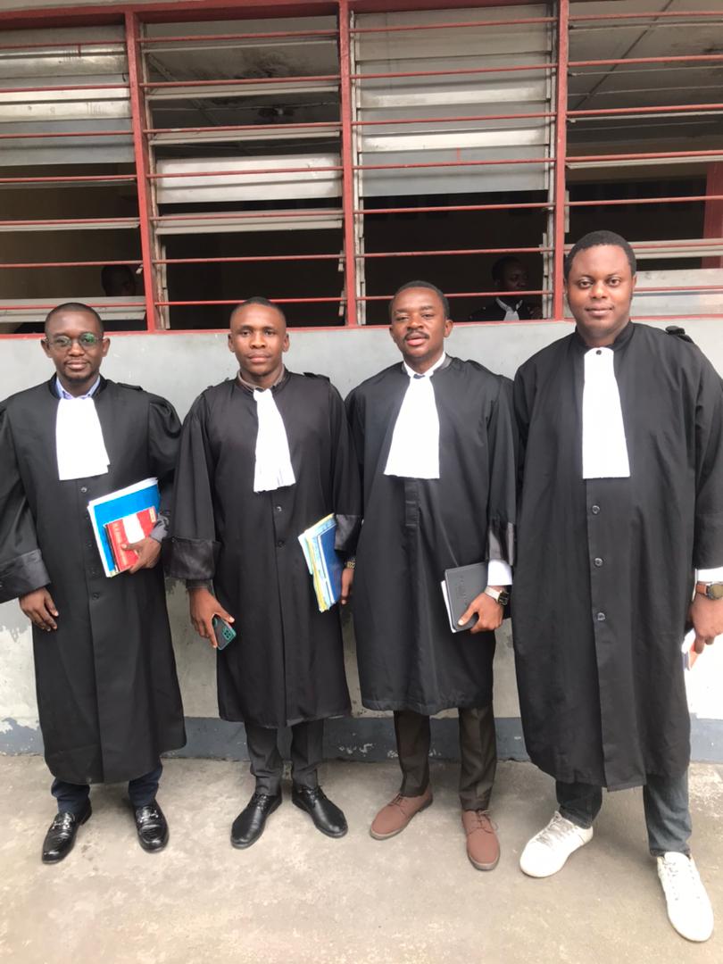 tshimangaL1910's tweet photo. Comparution conjointe avec maîtres( de gauche à droite) Lwamubululo Michel, Masangu Enoch et Kabobo Jonathan,  ancien condisciples à l'UCC et pour les deux premiers anciens du Collège Boboto comme moi.
Un grand honneur et un immense privilège https://t.co/QfogqMCBHK