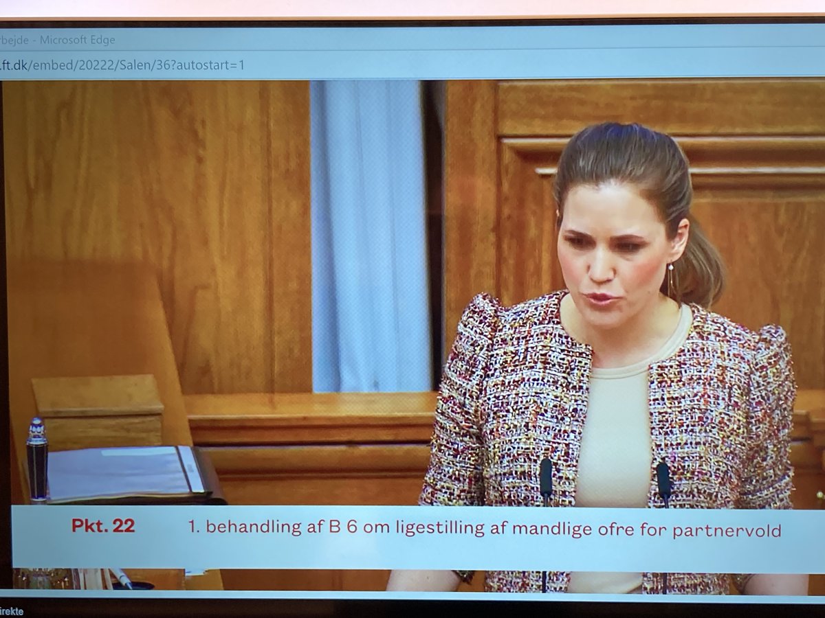 JacobAstrup2's tweet photo. En god dag😊. Regeringen vil sikre voldsudsatte mænd den rette hjælp – og med en løsning inden sommer. Mandecentret er klar med viden og forslag.
@marie_bjerre @Trinebramsen @LineaLidell @RosaEriksen9 #partnervold #vold #voldshandlingsplan #dkpol https://t.co/Owrg13fPrj