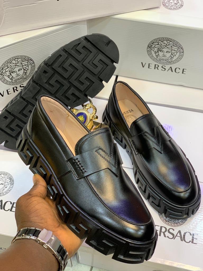 godfdrr's tweet photo. @Naija_PR Looking for a shoe plug? 

I’ve got you covered 😌
DM to get a pair https://t.co/TQ2BvNjUOT
