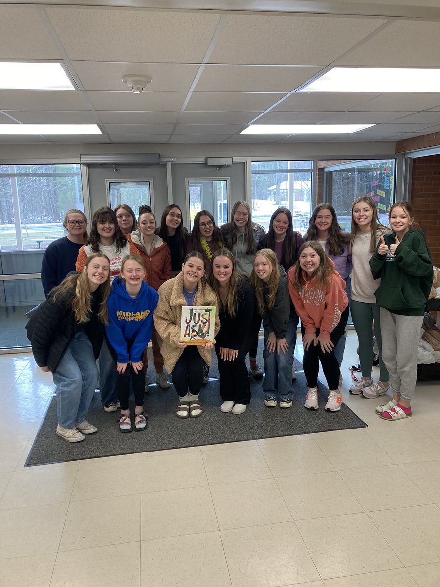 schrollpa's tweet photo. Thank you Midland High School Student Leadership for the visit and for reading to our students! https://t.co/CwO8tKUFyu