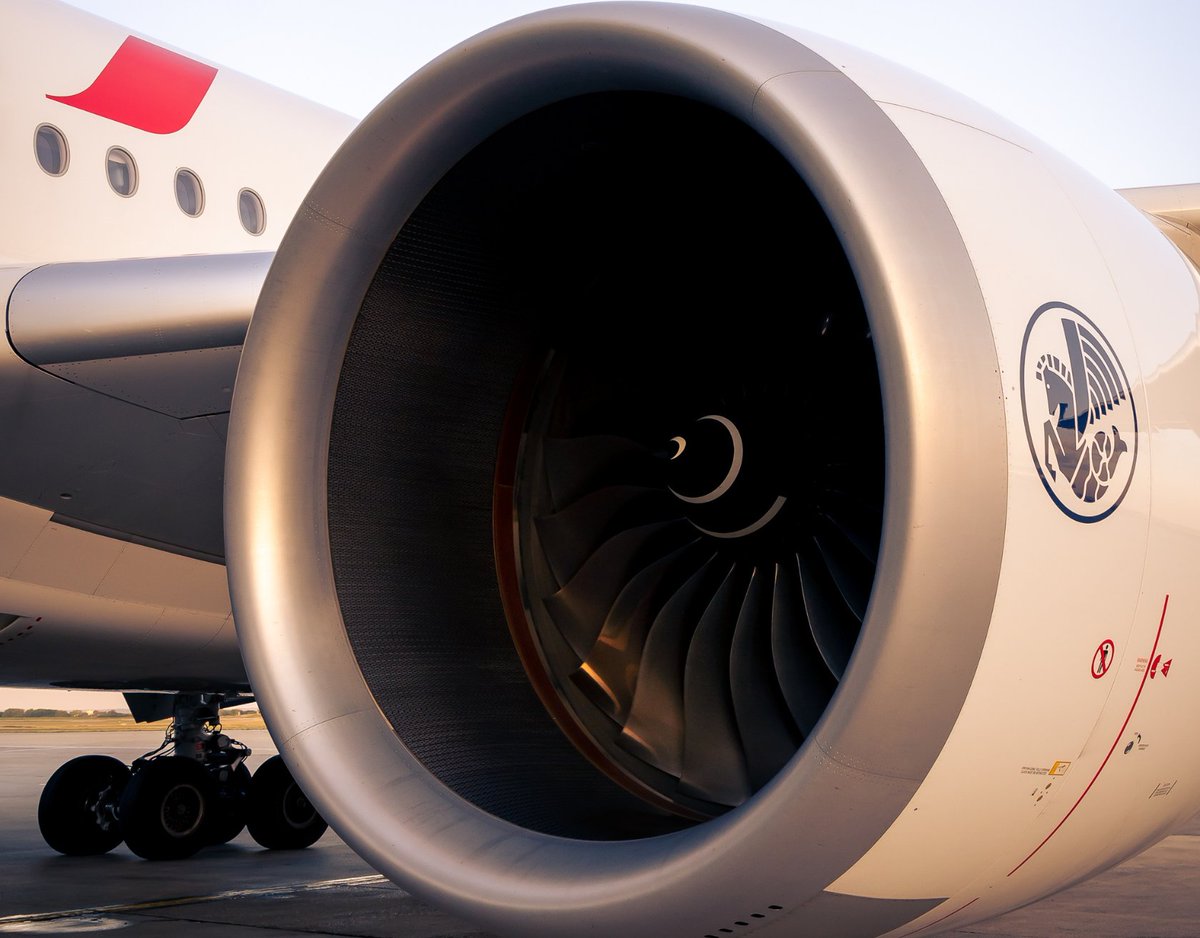 Air France tweet media