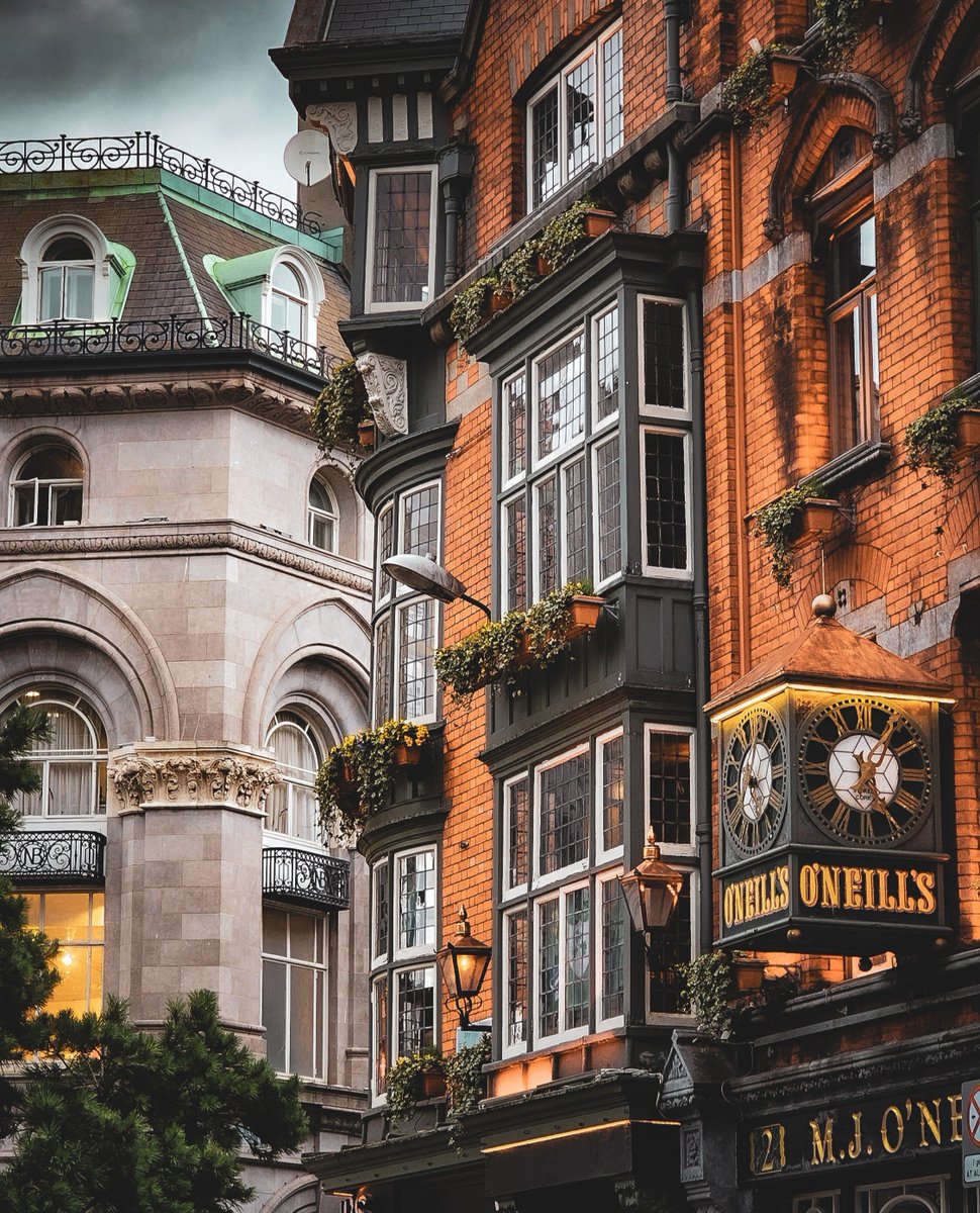 InIreland1's tweet photo. O'Neills Pub ☘️
#SaintPatricksDay #StPatricksDay2023 #StPatrickDay #stpaddysday #Dublin #Ireland https://t.co/D8UD6mEIe2