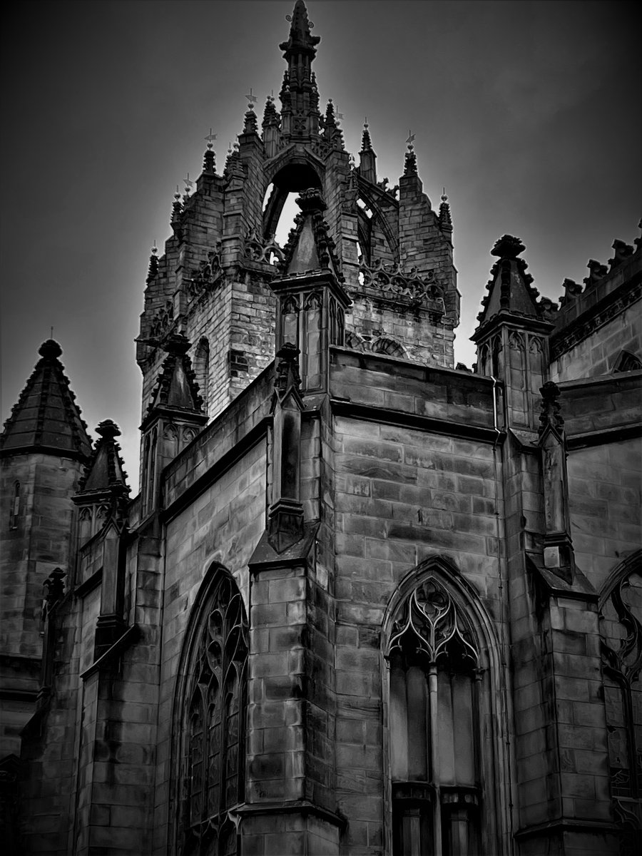 LargsExpArts's tweet image. A huge congratulations to Noah (S4), Jessica (S3) &amp;amp; Amy (S3) who have been awarded 1st, 2nd &amp;amp; 3rd place respectively for their excellent photography taken in Edinburgh as part of our Time Traveller competition. Well done to the winners &amp;amp; to everyone who submitted a photograph. 📸