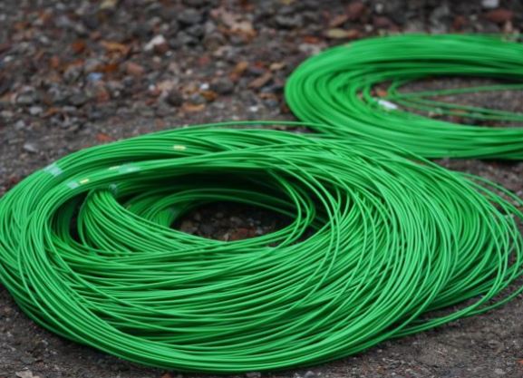 Digitale Stad is bezig met de aanleg van het glasvezelnetwerk. Ook aan de Lekdijk, wat de nodige uitdagingen met zich meebrengt. Om inwoners te informeren organiseert Digitale Stad vanavond een infoavond in de Hof van Ammers om 19.30 uur. Meer info: info@digitale-stad.nl.