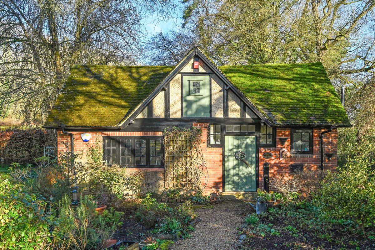 CountryHouseCompany tweet media