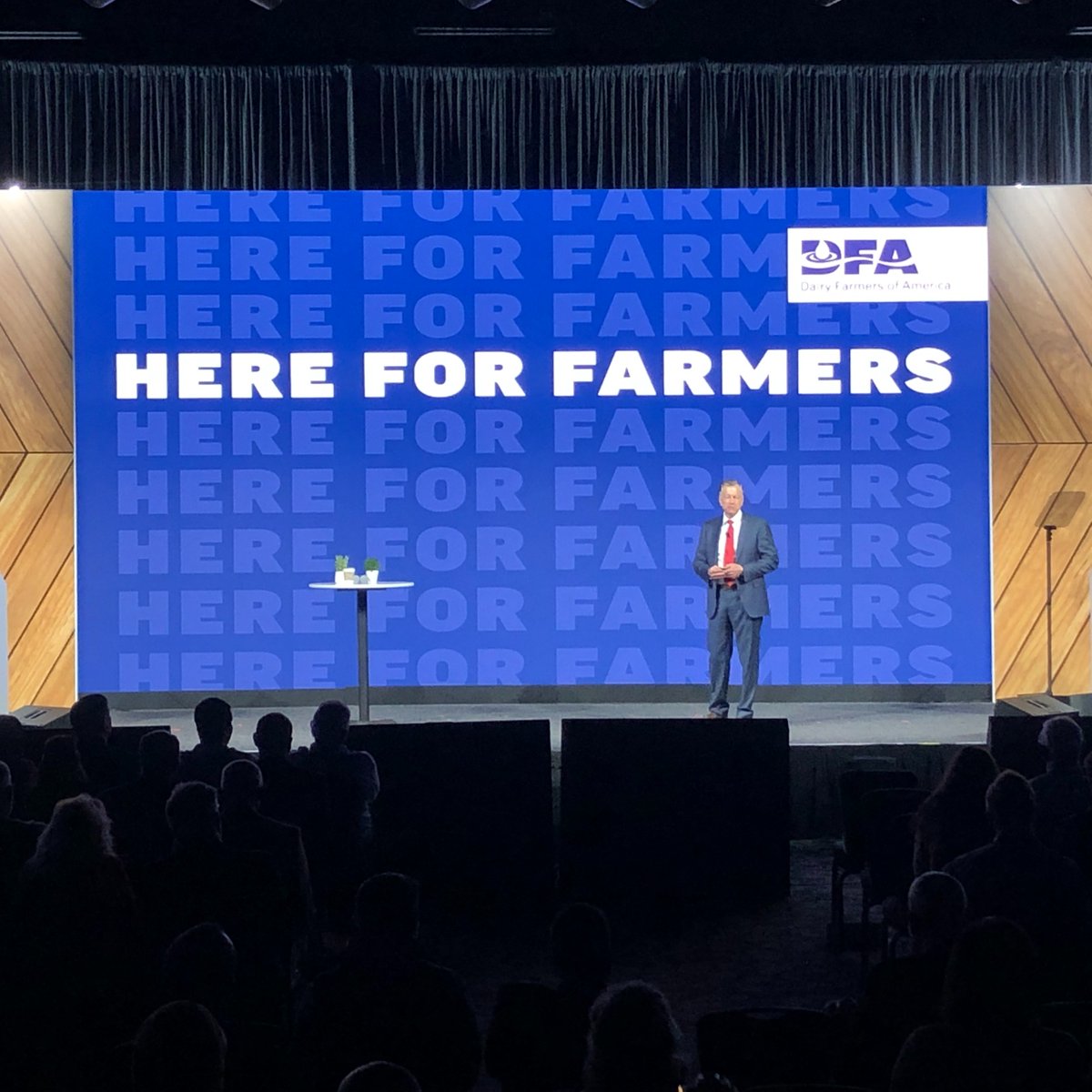 dfamilk's tweet photo. Being briefed on business strategy is an important part of our grassroots and farmer-ownership governance structure.  

Appreciated learning more about our strategic approach and plans for the future from Dennis Rodenbaugh, our president and CEO, this morning at #DFA23AM! https://t.co/jw4kqTOryC