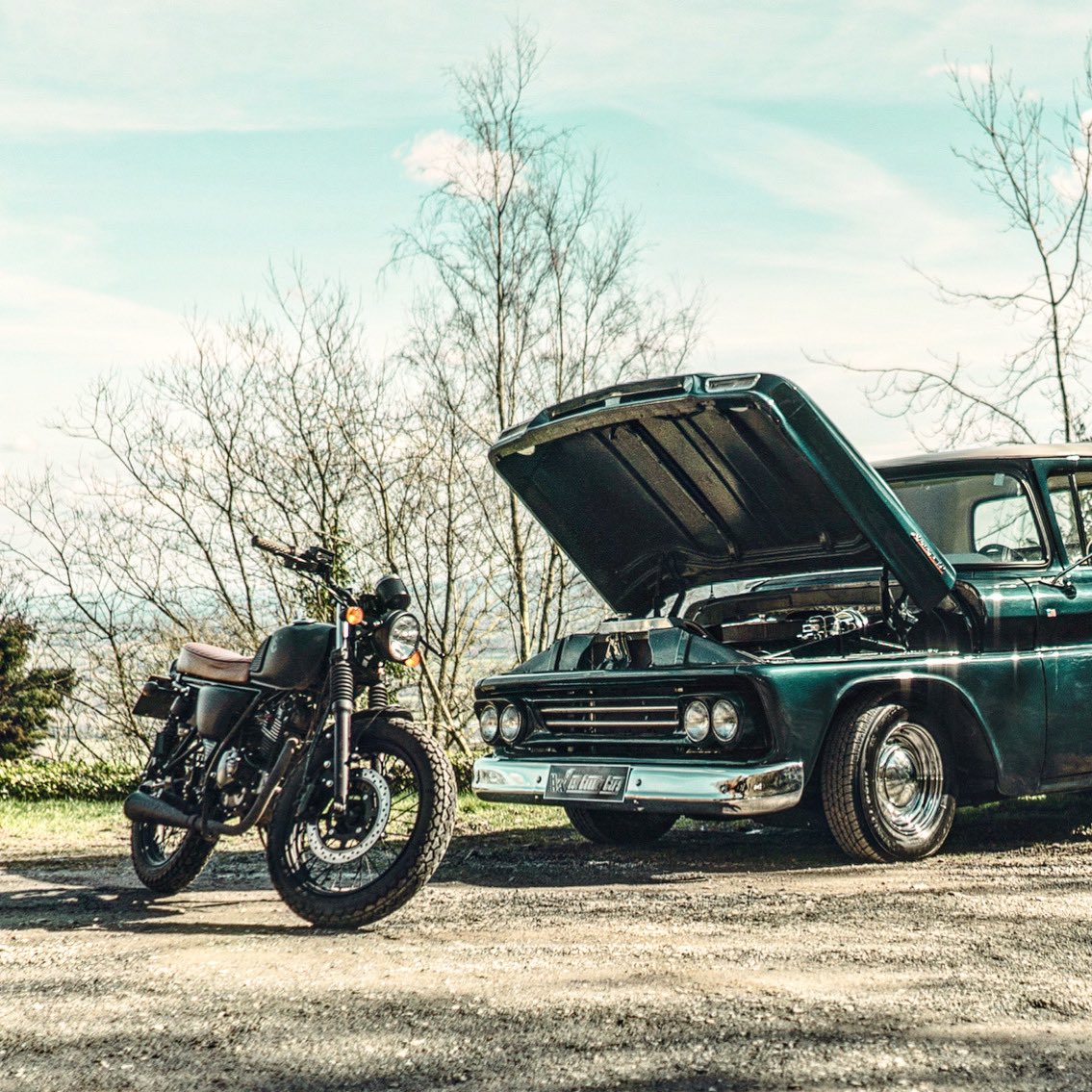 MUTTMOTORCYCLE1's tweet photo. Spring with Mutt

#ヒルツ250 
#muttakita250
#razorback 
#アキタ250 
#モングレル250 
#akita
#fsr
#mutt #fatsabbath #hilts125 #mutters #muttmotorcycles #rs13 #マットモーターサイクルズ #rs13125 #125bike #caferacer #カフェレーサー #mongrel125 #250ccbike #mastiff250 https://t.co/XyNONEC39z