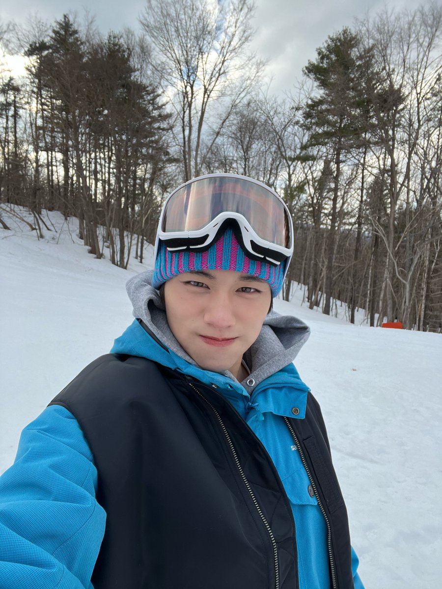 fedtiqp's tweet photo. 幸輝きゅーん寒くてお鼻もほっぺもちょとピンクになってるね、可愛いね、ばぶこだね、 https://t.co/kQMPfmXZbs