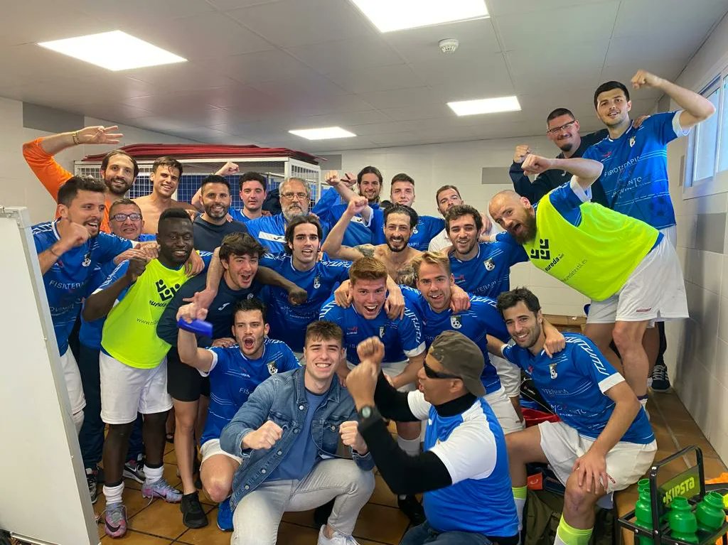 CFAmisport's tweet photo. Jornada 24ª de liga 🏆

C.F. Amisport "A" 2
Periso C.F. "B" 1

⚽ @Miguel_Moteiro9
⚽ @rogeliobatapa 

E.M.F. Águilas de Moratalaz "B" 4
C.F. Amisport "B" 1

⚽ Samu

@FutMadrid
@GradaSiete @Balon_Tierra @RegMadrid @elgoldemadriz @RFFM_oficial https://t.co/gCFC1fjkaW