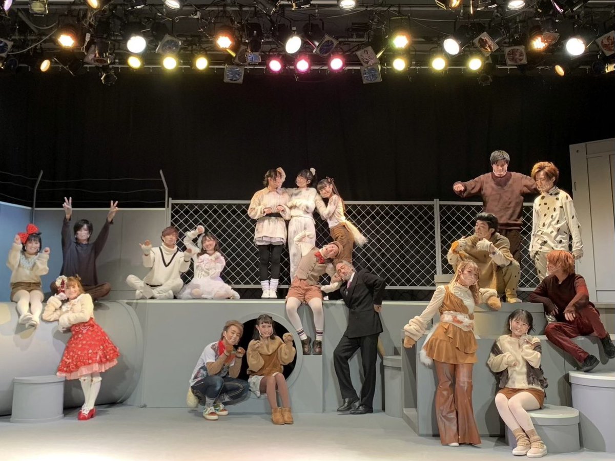 kuwa_makirala77's tweet photo. 🐶思い出✨✨✨

かなり遅ればせになってしまいましたが
🥰お気に入りのお写真と共に、

細部に至るまでサポートして下さった
愛溢れる温かいスタッフの皆さま方…

愉快でステキな芸達者な仲間たち…

素晴らしい出逢いに心から感謝❤️💖❤️

#DOGS2023🐶
#TEAMJERKY🥓
#本当にありがとうございました💓 https://t.co/xSJgqhOjE4