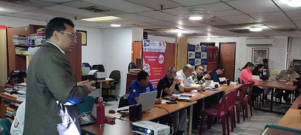 CentralASI's tweet photo. #21Mar @CentralASI  se complace en dar comienzo al Programa de la Academia Global de Organización el si sede sede nacional  @CSA_TUCA
@CFDT @CNVLatam @ituc @TUDCN_rscd @Europarl_EN https://t.co/Nw7MtJQFAF