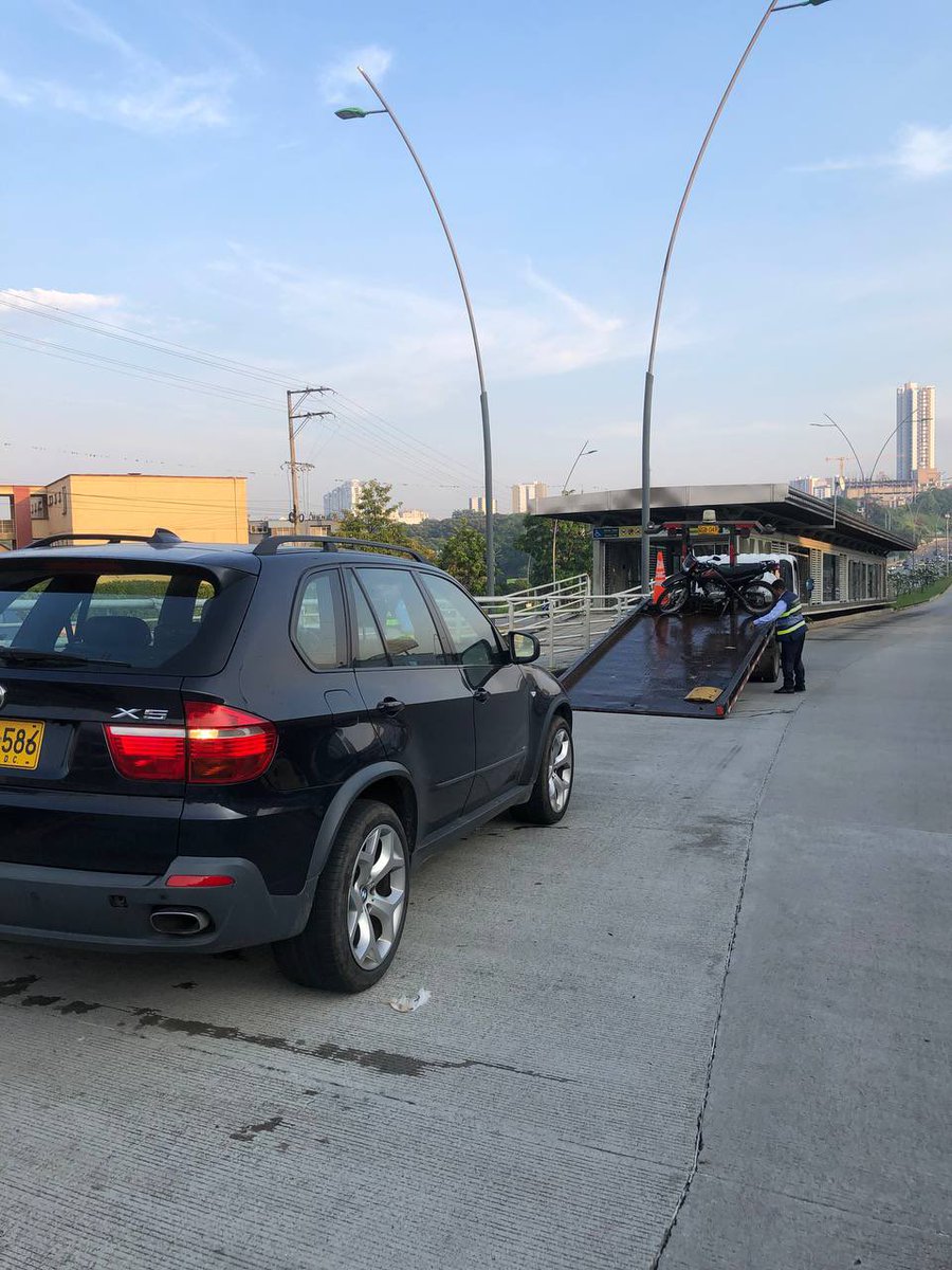 Desde la DTB seguiremos trabajando sin descanso, de día o de noche, sin importar si es festivo o día laboral. Insistiremos en la pedagogía pero también imponiendo sanciones a los infractores. Y advierto sin egocentrismo: no voy aflojar. ¡Las normas se respetan o se respeta!