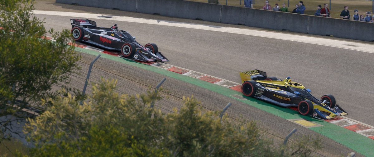 SimracingBuddys's tweet photo. Die erste #automobilista2-Mod, die wir ausprobieren, ist gleich ein Knaller🔥 Direkt in die 2023er IndyCars verliebt ❤️

#SimRacingBuddies #SimRacing #IndyCar https://t.co/Yl33nrbcI9