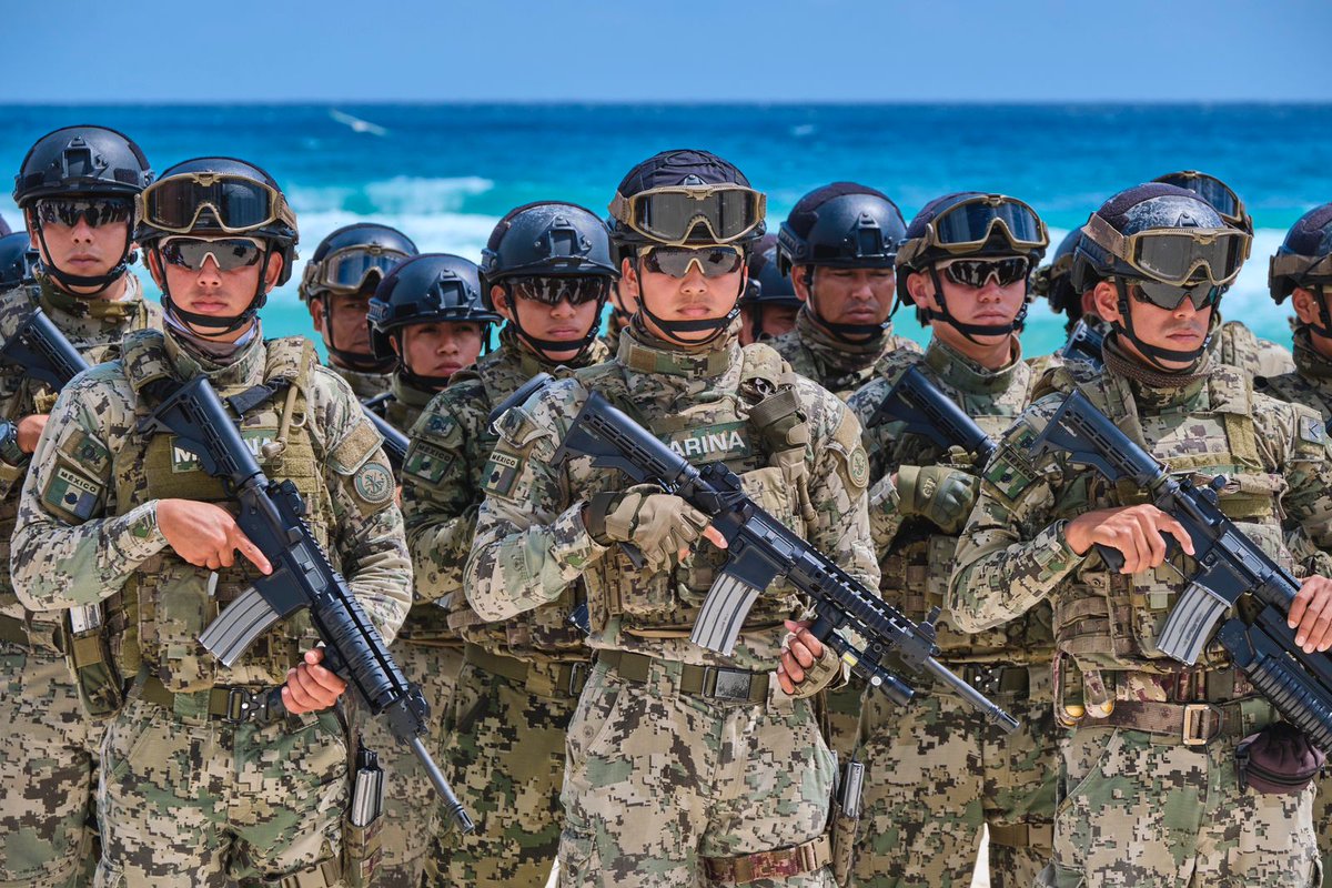 ReporteMayaMX's tweet photo. Por incremento de #violencia militarizan playas y centros nocturnos de #QuintanaRoo
https://t.co/v6hk3zkATY
#ReporteMaya #Cancun @anapatyp @MaraLezama @USAmbMex @USEmbassyMEX @AlemaniaMexi @EmbChinaMex @EmbRusiaMexico @FranciaenMexico @EmbCanMexico @SSP_QROO @FGEQuintanaRoo https://t.co/85bCG4zWGW