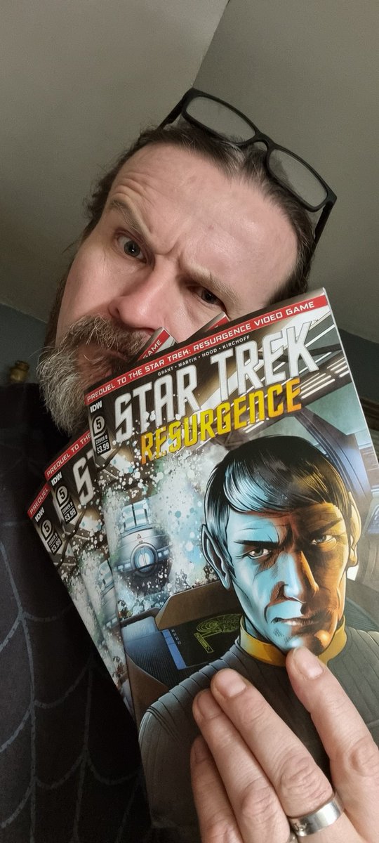 WHOOP WHOOP! It's #compday Thanks so much @IDWPublishing @HeatherAntos @StarTrek #livelongandprosper #startrekresurgence