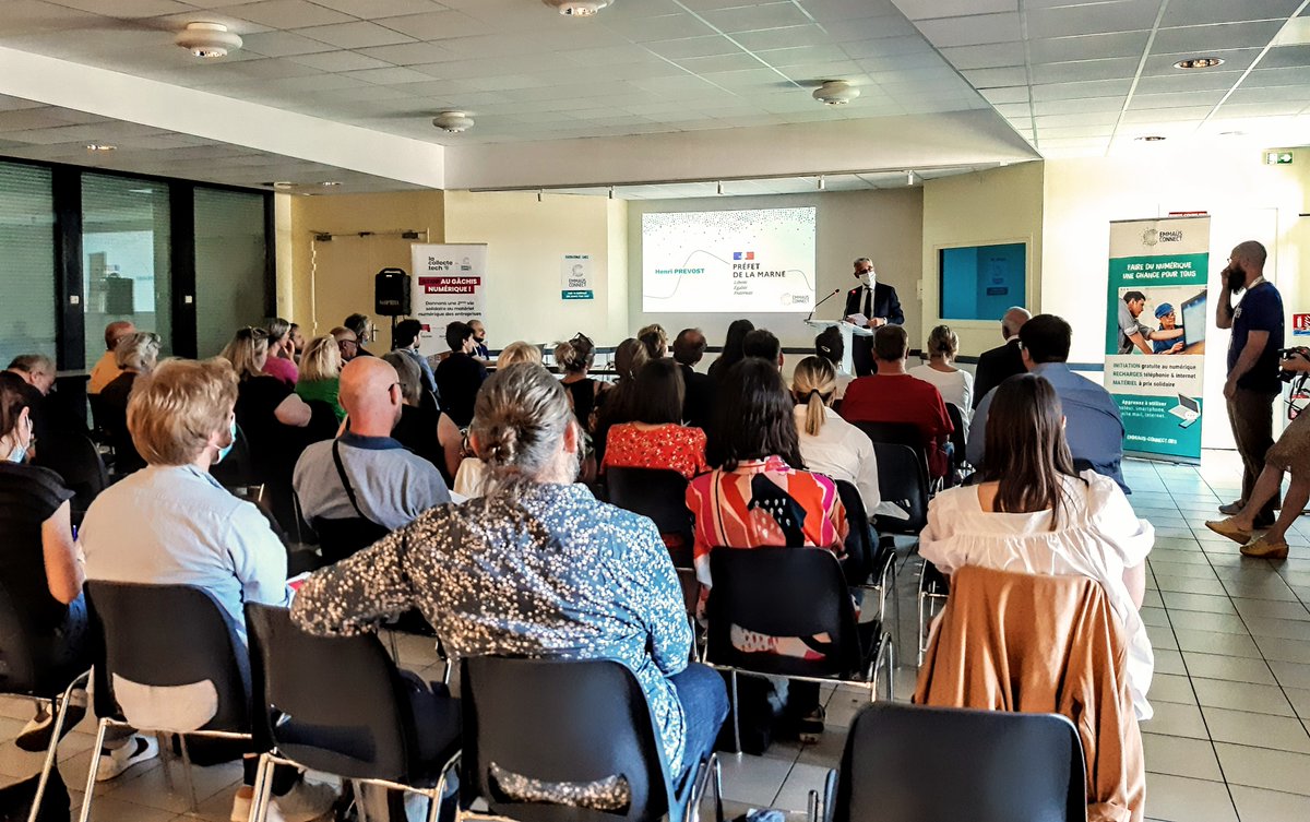 Emmaüs Connect tweet media