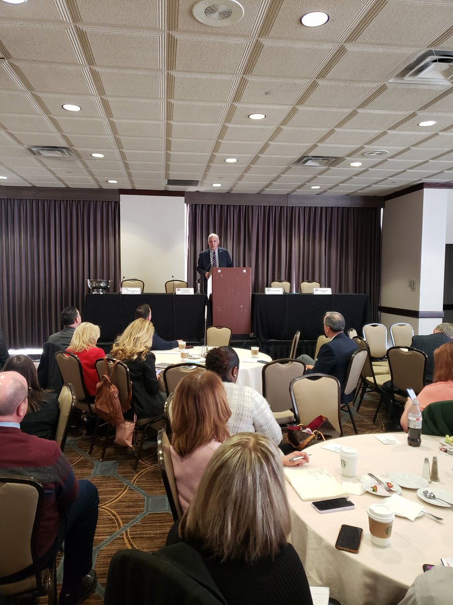 Making the case for accountability to parents and students. @OhioSenateGOP President @matthuffman1 speaks to the Ohio Association of School Business Officials about the importance of SB 1. Read more about the reforms here. ohiosenate.gov/members/bill-r…