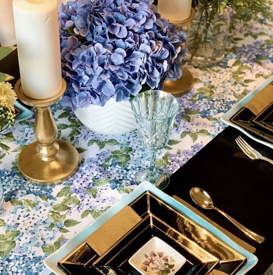 SmartyHadAParty's tweet image. Create a stunning spring floral tablescape and elevate your dining experience! Our guide will help you choose the perfect colour scheme, flowers, and decorations to impress your guests and bring the beauty of spring indoors. #Smartyhadaparty #SpringTablescape #FloralDecor