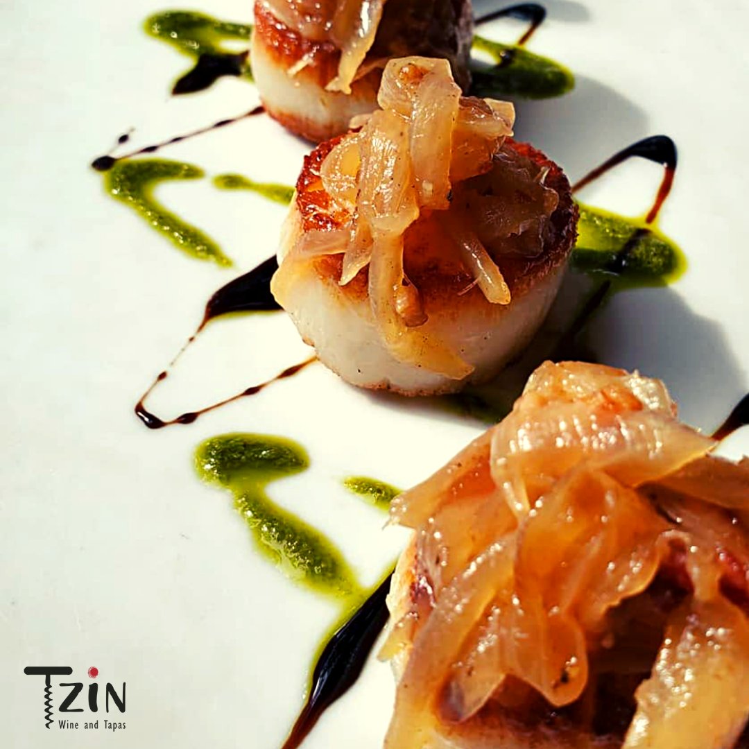 #yeg #yegfood #yegwine #yegeats #yegdt #on104th #yegtakeout #yegpatio #yegcurbside #yegrestaurants #yegcooks #edmonton #yegsmallbiz #yeglocal #yegsupportlocal #yegisawesome / Reservations: tzin.ca / (780) 428-8946