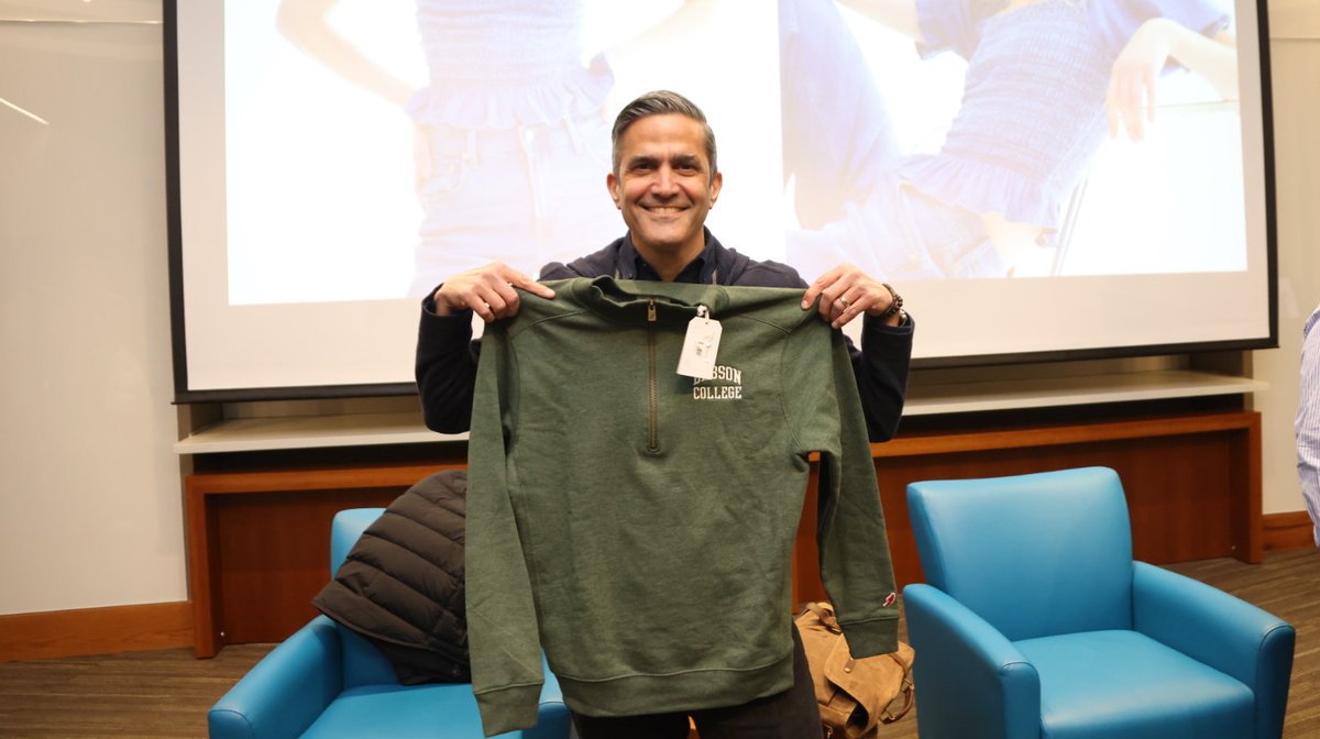 Thank you, Global @Gap Brand President and CEO Mark Breitbard, for stopping by the classroom Monday to share your advice and stories with Babson College students, and for engaging our community in a special fireside chat with President Stephen Spinelli Jr. MBA’92, PhD.